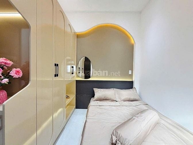 Siêu phẩm cần bán gấp tại Sư Vạn Hạnh, Q.10 giá chỉ 2tỷ860, dt 67m2.