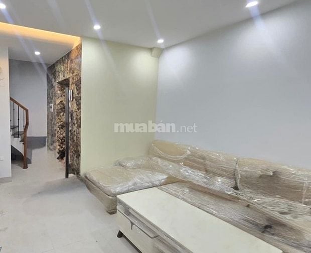 Bán nhà Nguyễn Văn Huyên Cầu Giấy 38m² 6 tầng thang máy mới giá 9,5 t