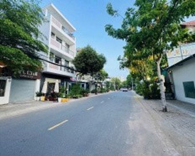 Bán nhà MT số 38 Đường số 9m, Khu Cư Xá Ngân Hàng, Q7, DT 4 x 23. 