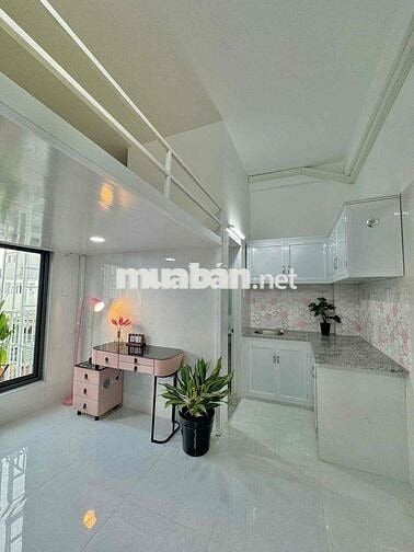 DUPLEX MỚI GẦN QUẬN 1 FULL NỘI THẤT PHÒNG RỘNG ĐẸP THOÁNG MÁT