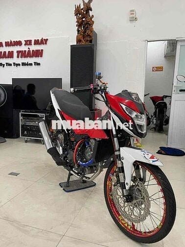 khách kẹt tiền cần bay gấp