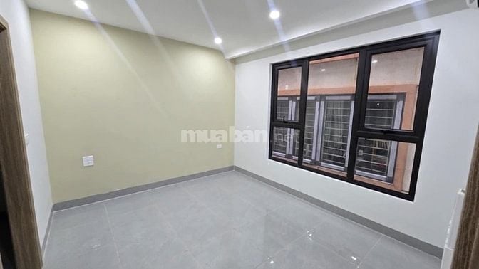 Bán nhà Nguyễn Văn Huyên Cầu Giấy 38m² 6 tầng thang máy mới giá 9,5 t