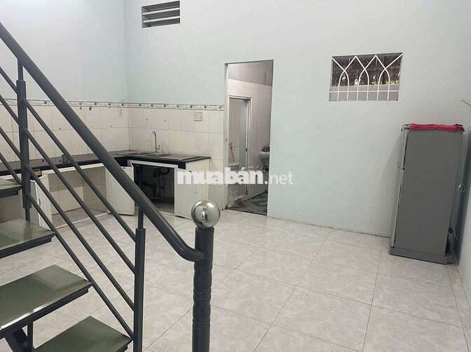 Cho thuê nhà Hiệp Thành, mặt tiền Nguyễn Văn Trỗi, giá 10 triệu/tháng