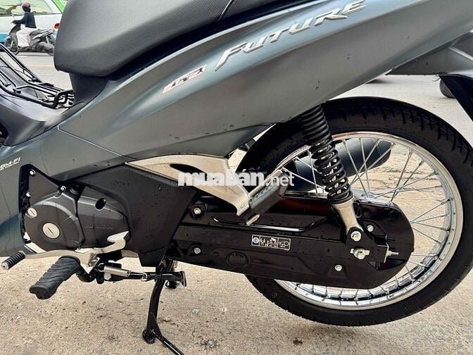 🛑🛑 Future xanh đen T8/ 2025  như mới có góp