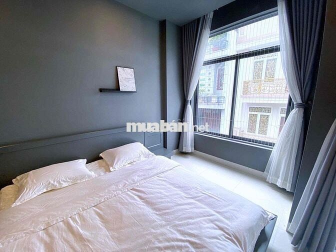 CĂN HỘ ĐẸP BAN CÔNG RỘNG ĐÓN ÁNH SÁNG TRỜI