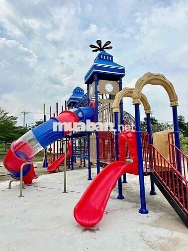 Kẹt tiền bán gấp nền 80m2 đường chính Sài Gòn Village, giá ngộp