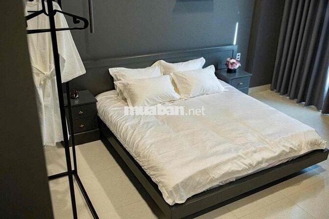 CĂN HỘ ĐẸP BAN CÔNG RỘNG ĐÓN ÁNH SÁNG TRỜI