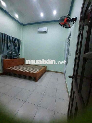 Nhà Phú Hoà 1 trêth 2 lầu 8x20 8 phòng nội thất cơ bản