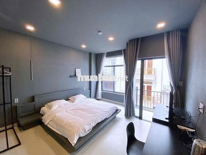 CĂN HỘ ĐẸP BAN CÔNG RỘNG ĐÓN ÁNH SÁNG TRỜI