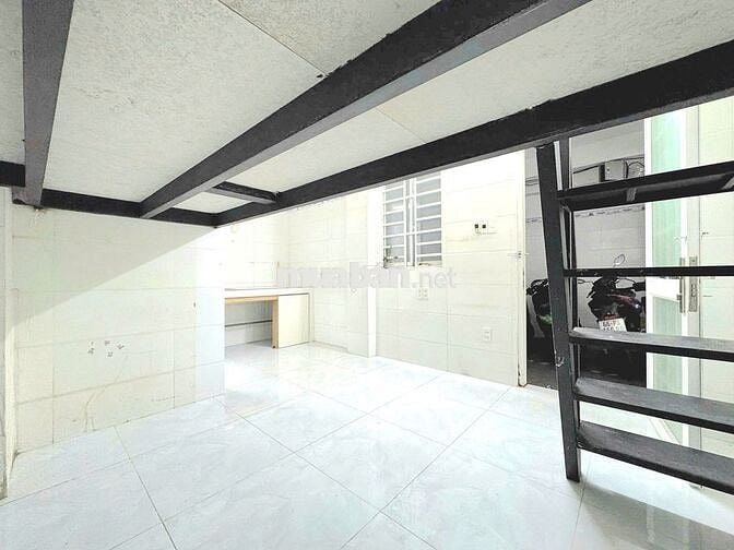 Phòng trọ có gác - máy lạnh giá rẻ đường Quang Trung