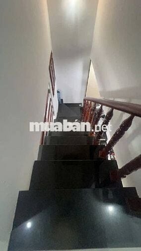 BÁN NHÀ 2 TẦNG, HẺM XE HƠI THÔNG, FULL NỘI THẤT, 36M2, 4,95 TỶ CÒN TL