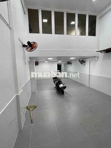 Bán chung cư trệt mặt tiền đường Đồng Đen