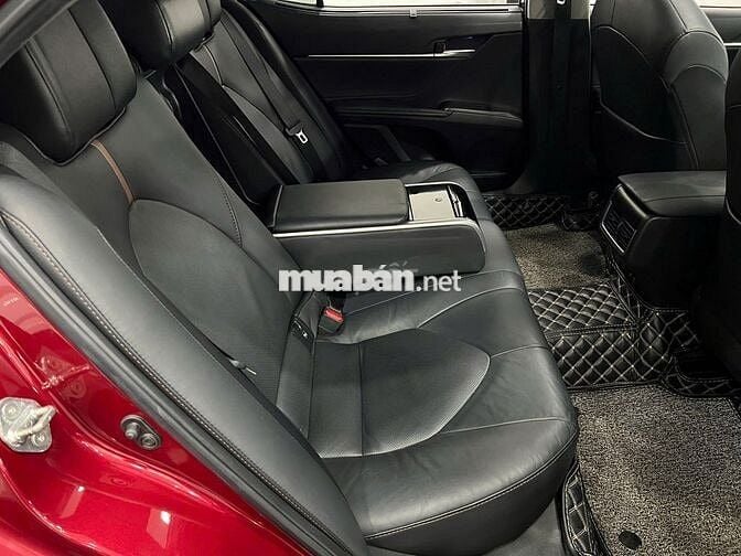 Camry 2022 2.0Q đi mới 60 ngàn full lịch sử hãng