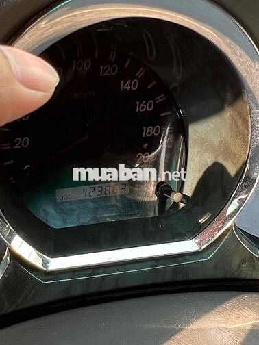 Toyota Fortuner 2010 Bạc 123863 km