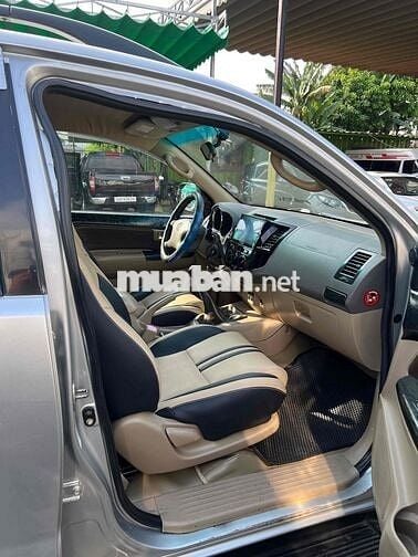 Toyota Fortuner 2010 Bạc 123863 km