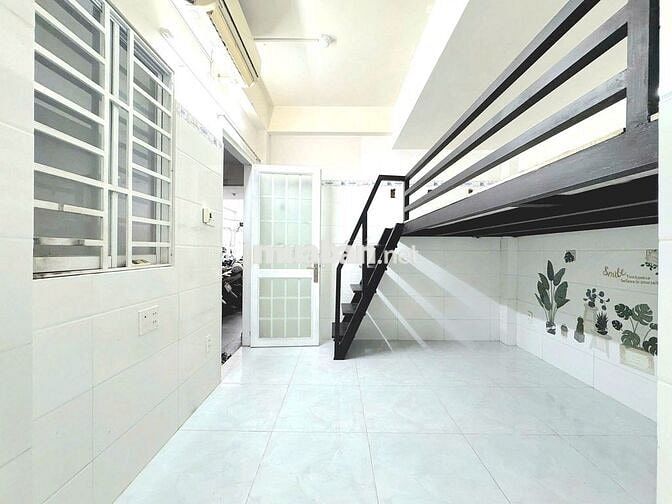 Phòng trọ có gác - máy lạnh giá rẻ đường Quang Trung