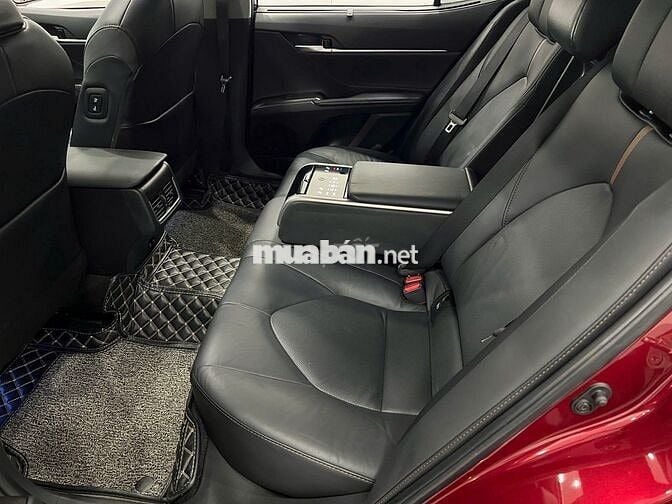 Camry 2022 2.0Q đi mới 60 ngàn full lịch sử hãng