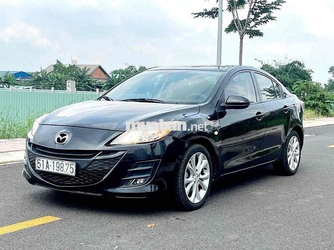 Mazda 3 Sedan 2011
