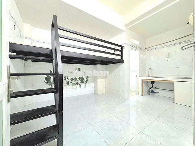 Phòng trọ có gác - máy lạnh giá rẻ đường Quang Trung