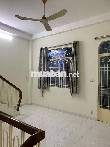 Nhà 3 PN Đào Duy Từ - Phú Nhuận giá 16tr