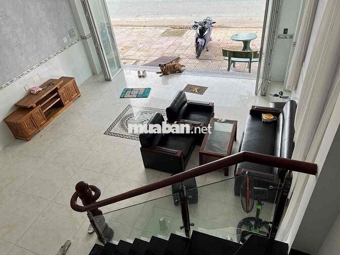 Chính chủ bán nhà giá 6 tỷ- đã hoàn công đầy đủ giấy tờ