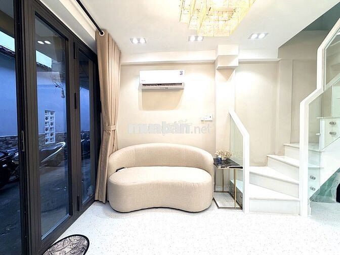 NHÀ NGUYỄN KHOÁI Q4- 3 LẦU - 30m2 - KO QH- CHỈ 4 TỶ