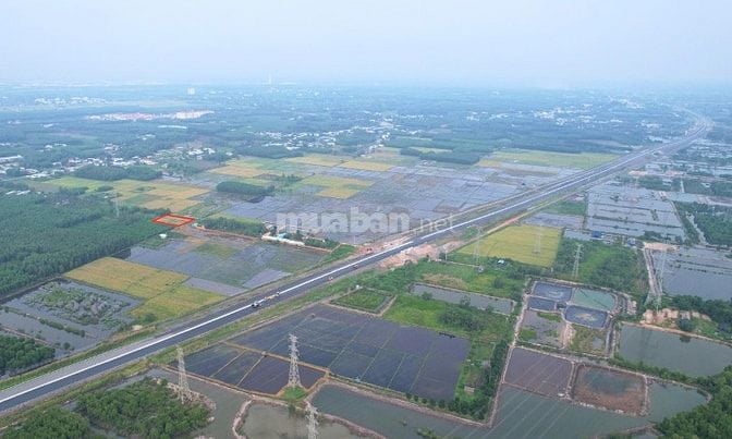 Cần bán 1794m2 đất phủ hồng đất ở, mặt tiền đường đan xe hơi đến 47m
