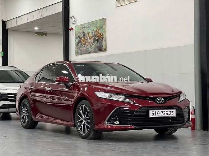 Camry 2022 2.0Q đi mới 60 ngàn full lịch sử hãng