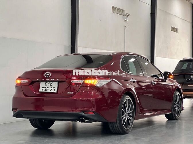 Camry 2022 2.0Q đi mới 60 ngàn full lịch sử hãng