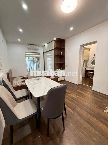 Lô góc TT phố 8/3 nhà đẹp 2 thoáng sổ CC gần trường gần chợ 60m T3 giá