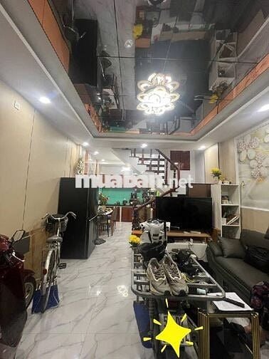 BÁN NHÀ 2 TẦNG, HẺM XE HƠI THÔNG, FULL NỘI THẤT, 36M2, 4,95 TỶ CÒN TL