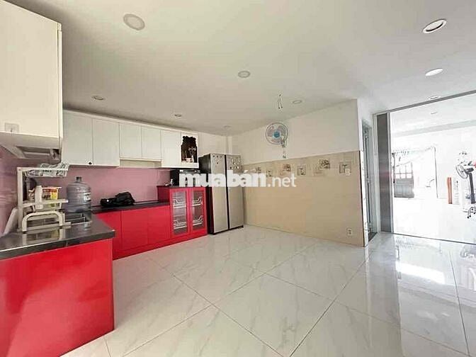 NHÀ ĐẸP GIÁ TỐT – HẺM XE HƠI 6M – 80M² – CHỈ 5.2 TỶ      Lê Văn Lương,