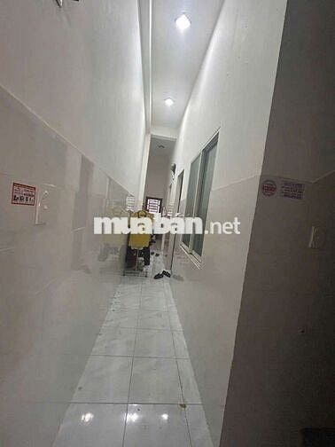 Bán Nhà đẹp Dĩ An – gần trường cấp 2 - 5x20m - Chỉ còn 5 tỷ 6 - oto