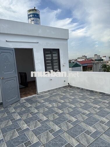 NHÀ MỚI 35M, TRƯỚC NHÀ 4M, Ô TÔ THÔNG CÁCH 15M, AEON 4P ĐI XE