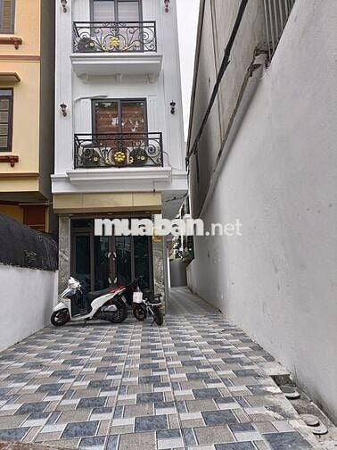 NHÀ MỚI 35M, TRƯỚC NHÀ 4M, Ô TÔ THÔNG CÁCH 15M, AEON 4P ĐI XE