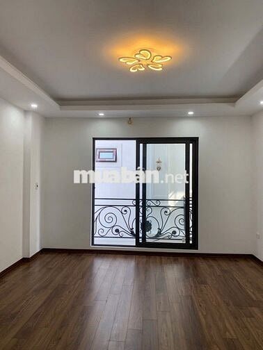 NHÀ MỚI 35M, TRƯỚC NHÀ 4M, Ô TÔ THÔNG CÁCH 15M, AEON 4P ĐI XE