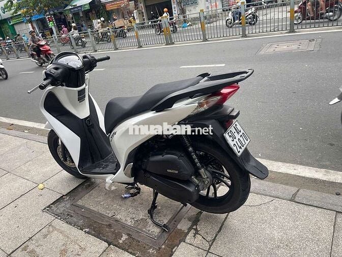 Honda SH 125 2015 mới 90% Bstp chính chủ
