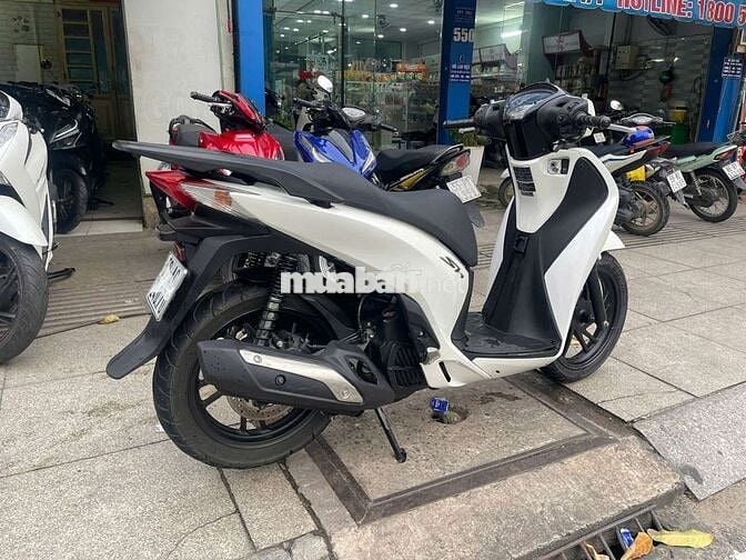 Honda SH 125 2015 mới 90% Bstp chính chủ