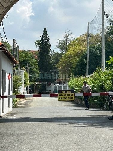 Bán Đất 57 tỷ - trong khu biệt thự Riverside số 239 Nguyễn Duy Trinh.