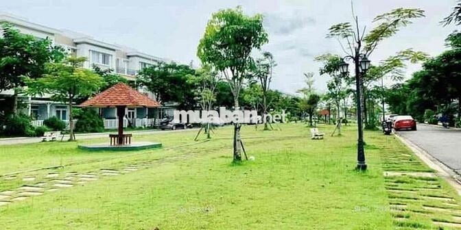 Bán Biệt thự góc 2 MT Khu Khang Điền (nhà xây thô)