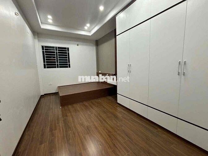 HÀNG HIẾM LẠC LONG QUÂN – 6 TẦNG – THANG MÁY – Ô TÔ VÀO NHÀ