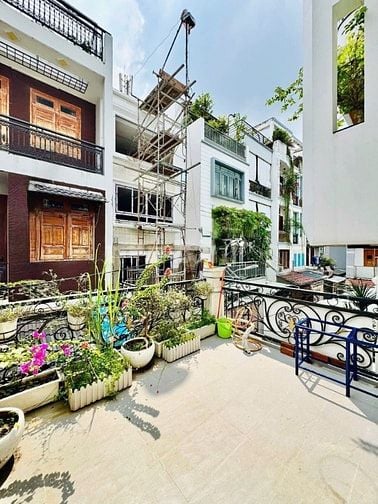 Nhà đẹp giá ngộp ngay  Quận 5, 60m2 thích hợp mua ở hoặc thuê, SHR 