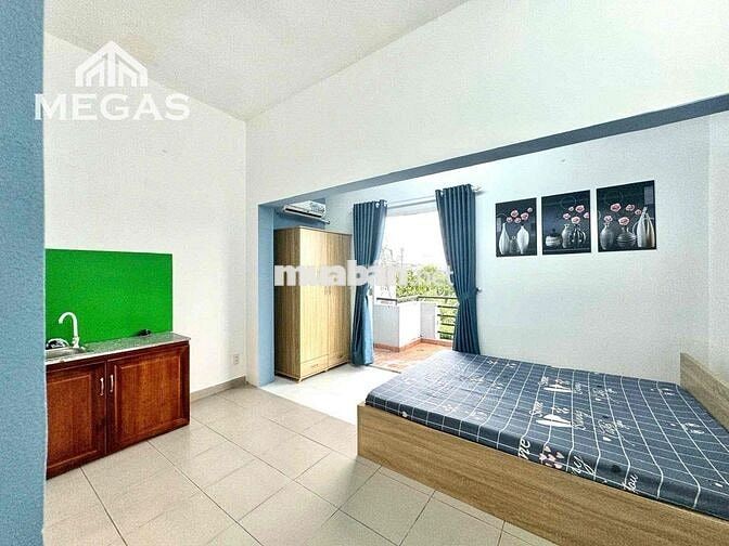 Phòng Ban Công Full Nội Thất - Đối Diện nhà máy bia Lê Văn Khương