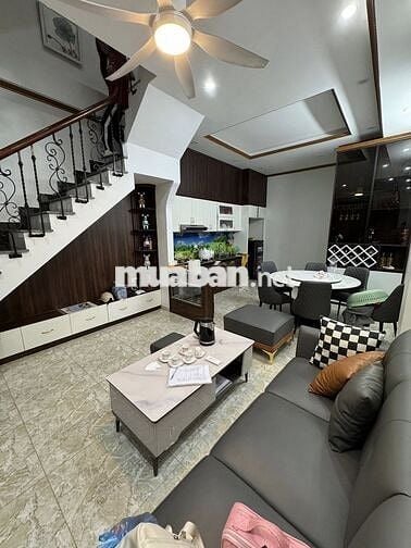 NHÀ PHỐ PHƯƠNG MAI - VF3 ĐỖ CỬA-2 THOÁNG-GẦN TT-BỆNH VIỆN - TRƯỜNG ĐH