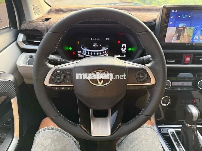 Toyota Veloz Cross 2022 CVT Top - 65000 km