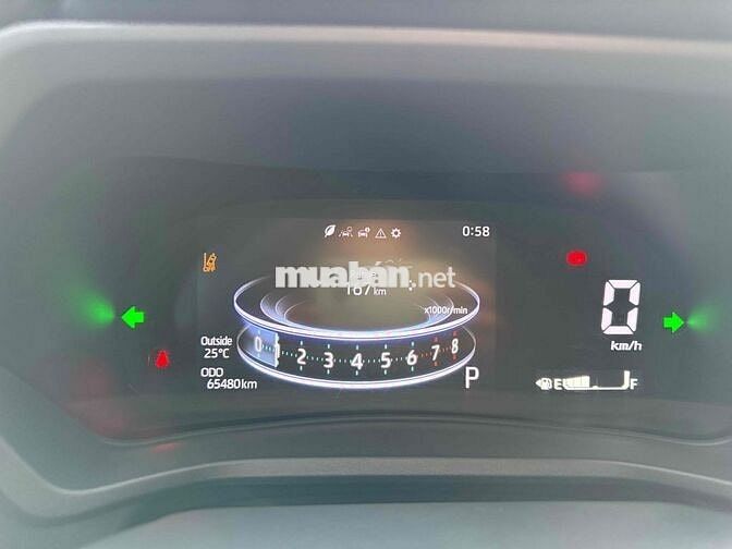 Toyota Veloz Cross 2022 CVT Top - 65000 km