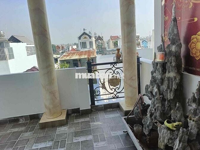 27 đường số 8 . bhh B . bình tân . ngang 4x19 . 4 tầng. sổ shr