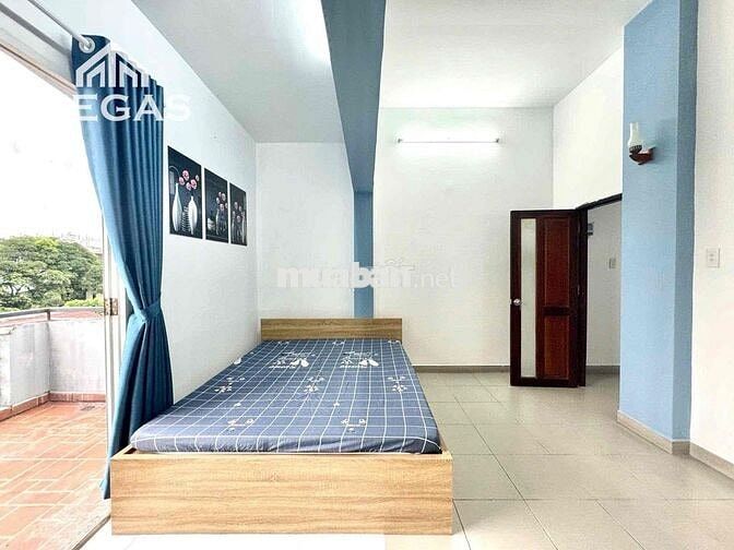 Phòng Ban Công Full Nội Thất - Đối Diện nhà máy bia Lê Văn Khương