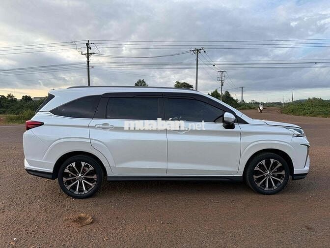 Toyota Veloz Cross 2022 CVT Top - 65000 km