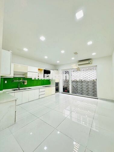 🆘CHO THUÊ NGUYÊN CĂN CITYLAND CENTER HILL🆘5X20M HẦM TRỆT 3 LẦU+5PN 6WC